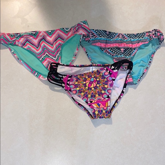 swim suit bottoms - Picture 1 of 1